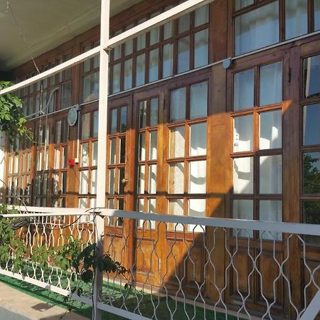 Gulnara Guesthouse Tashkent Bagian luar foto