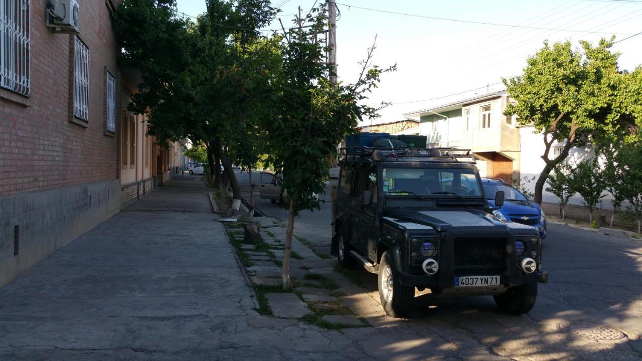 Gulnara Guesthouse Tashkent Bagian luar foto