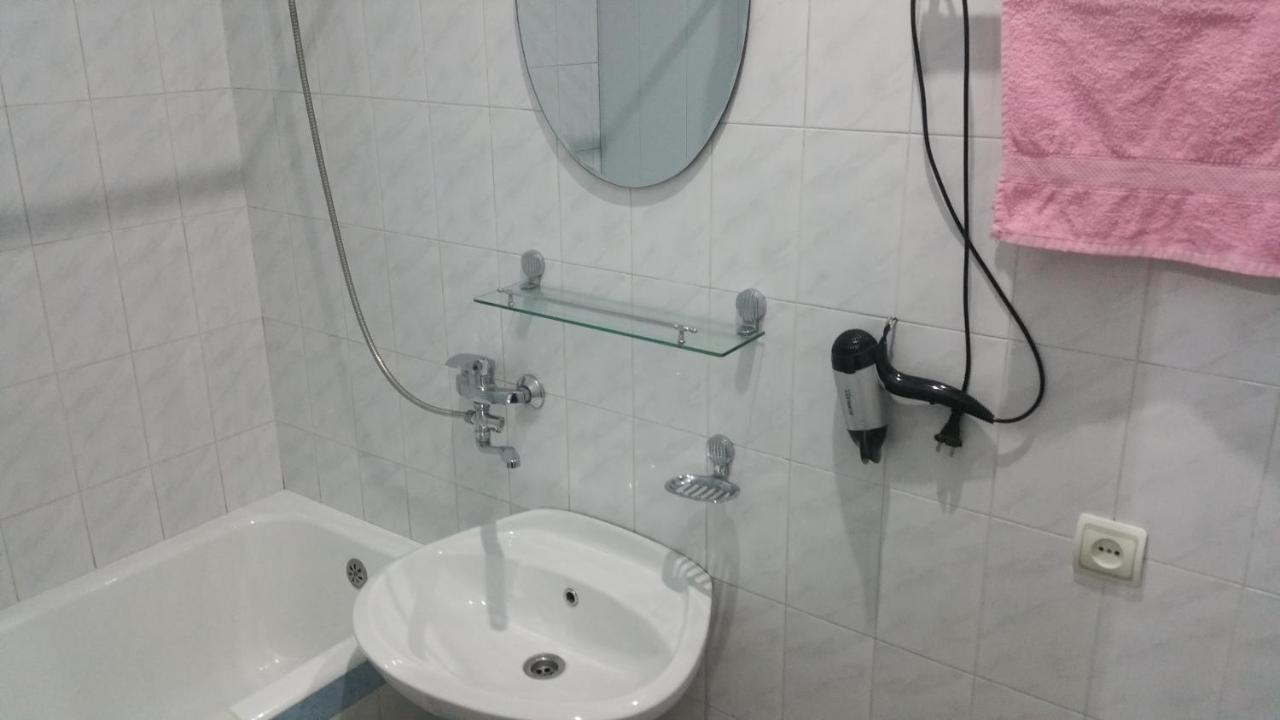 Gulnara Guesthouse Tashkent Bagian luar foto