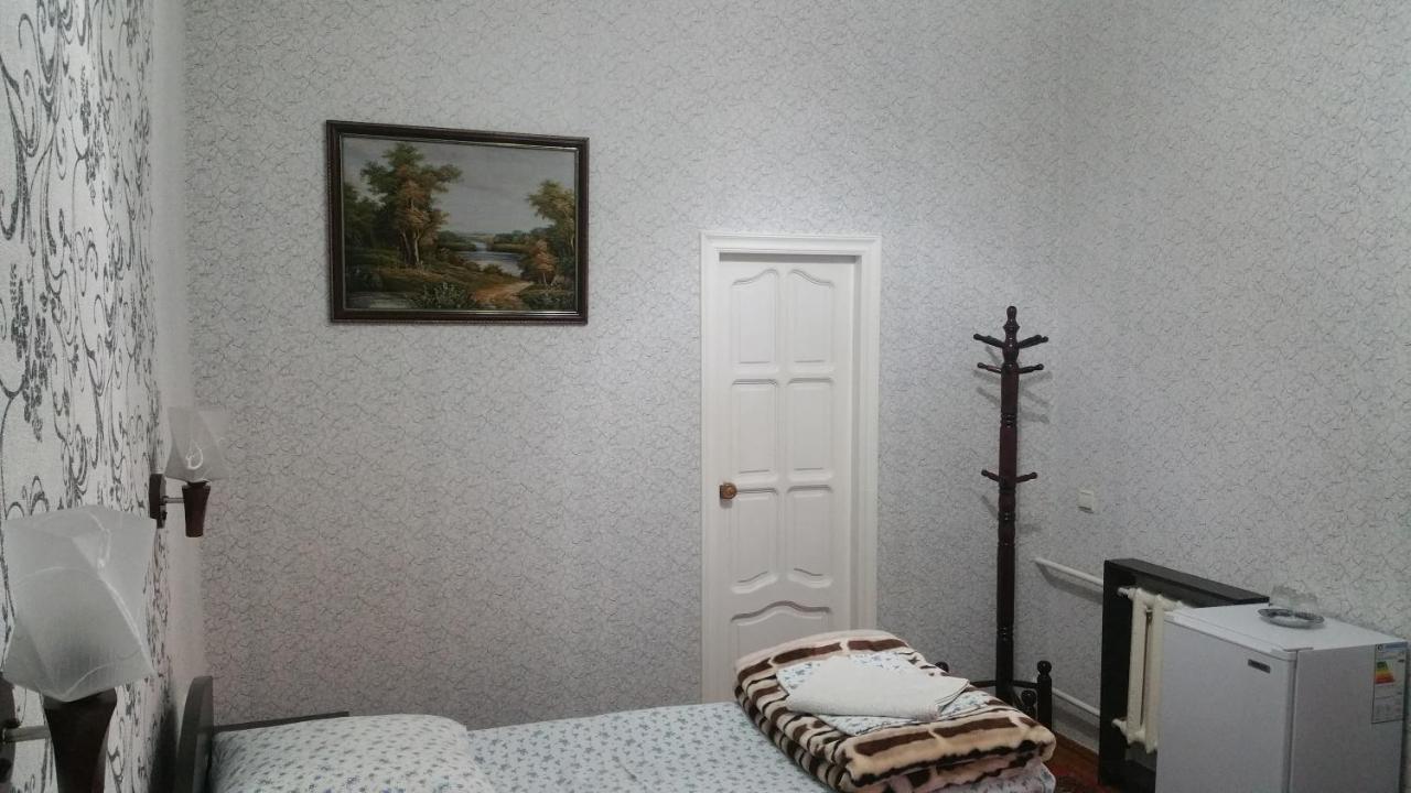 Gulnara Guesthouse Tashkent Bagian luar foto