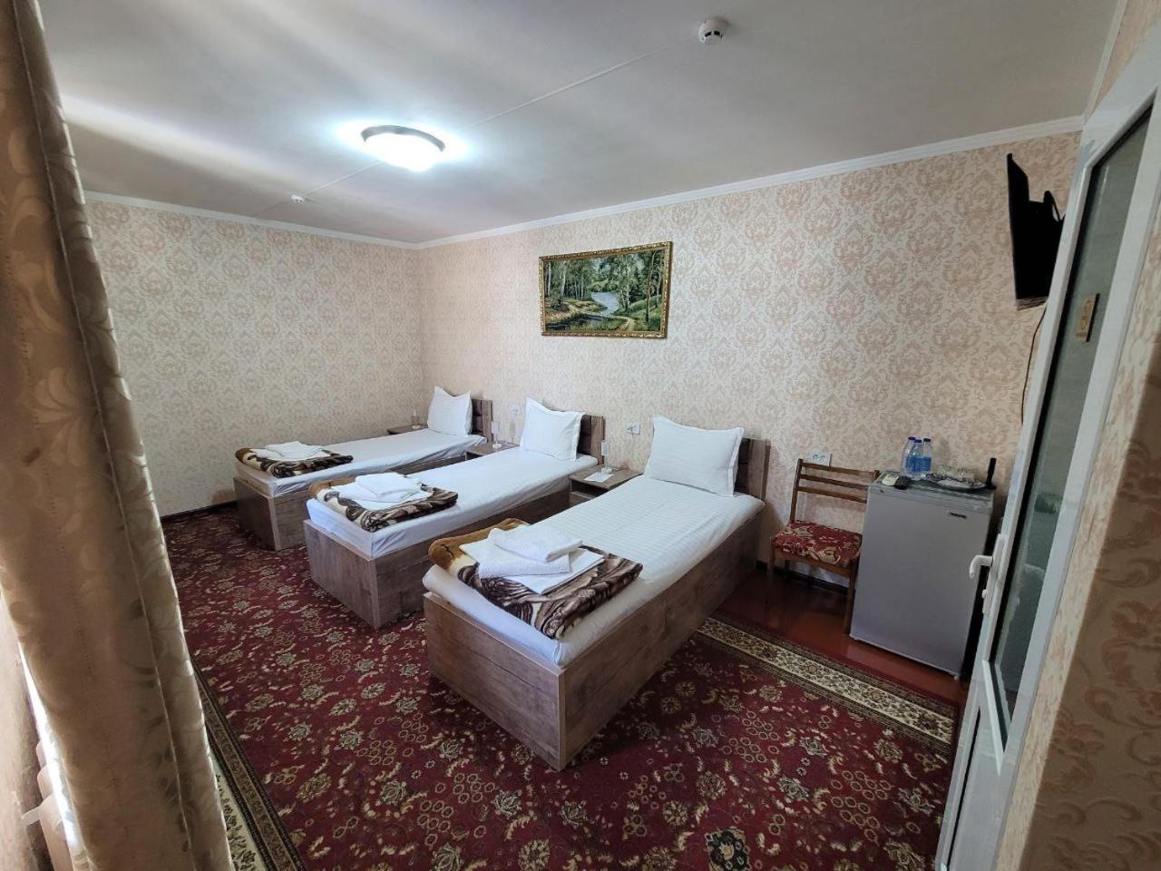 Gulnara Guesthouse Tashkent Bagian luar foto